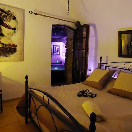Chambre Love Romantique Avec Spa Privee Calvi  Esterno foto