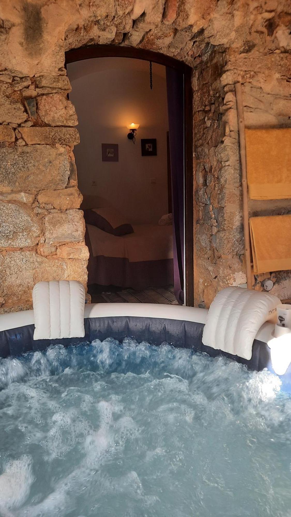 Chambre Love Romantique Avec Spa Privee Calvi  Esterno foto